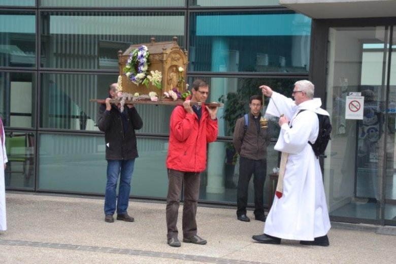 2016_19_20160527_1893477301