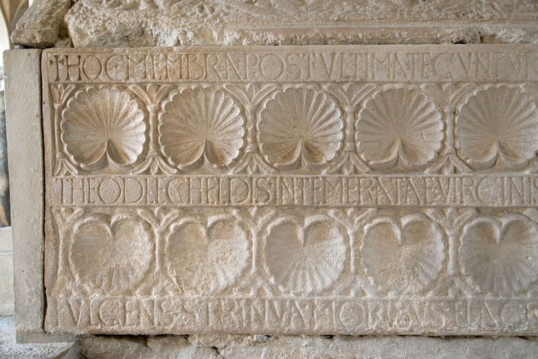 crypte_15_20160316_1571825800