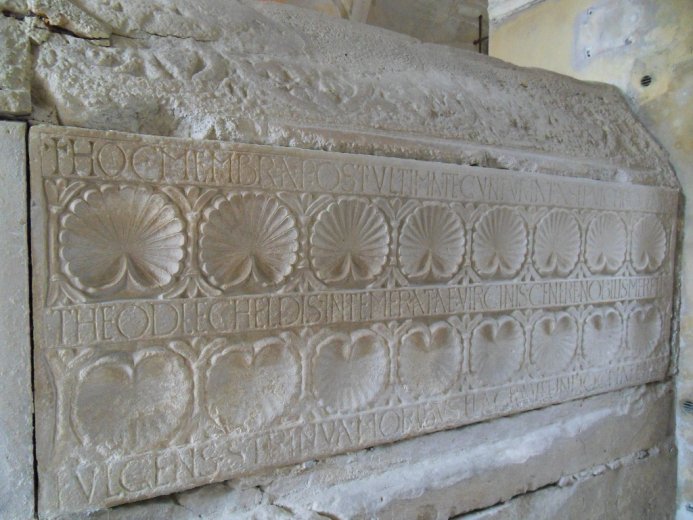 crypte_16_20160316_1860428198