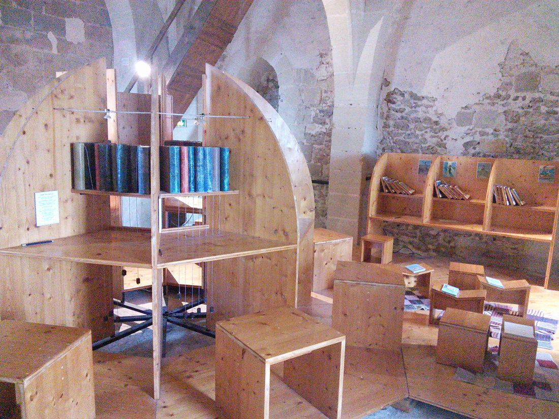 Chacun des visiteurs est alors invité à méditer un texte dans le silence et la paix du cœur.